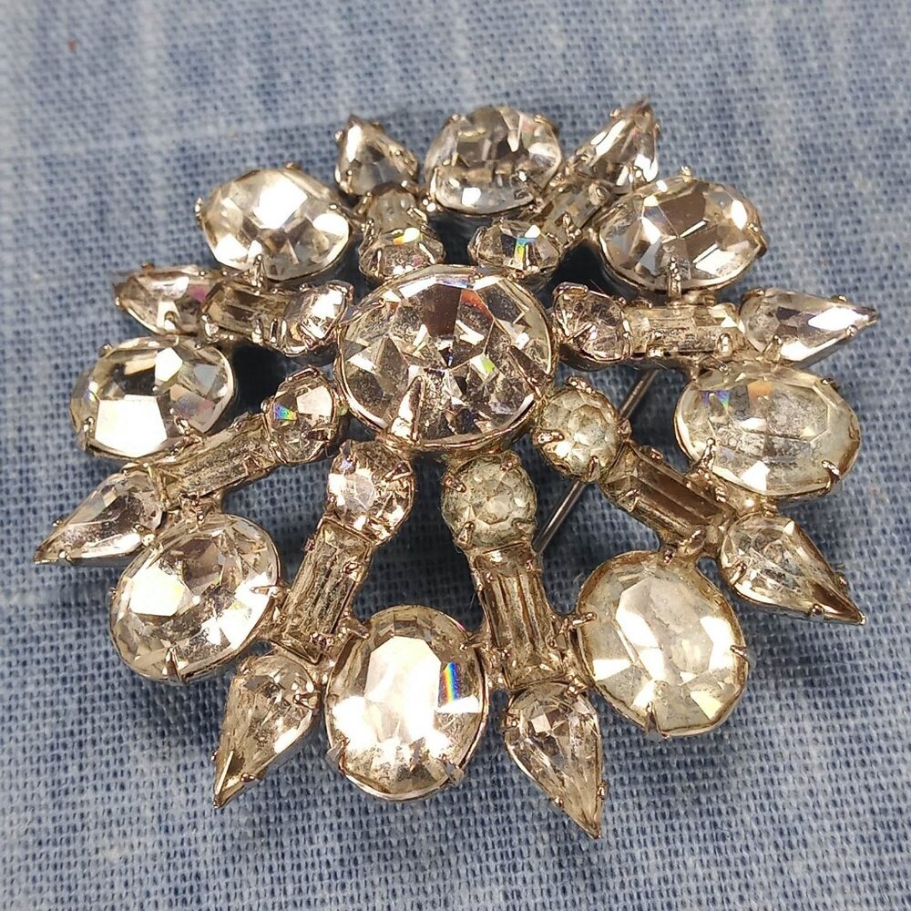 1950s Vintage Clear Rhinestone Dome Vintage Brooch - Picture 3 of 5
